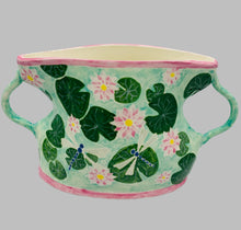Load image into Gallery viewer, Waterlily Vase